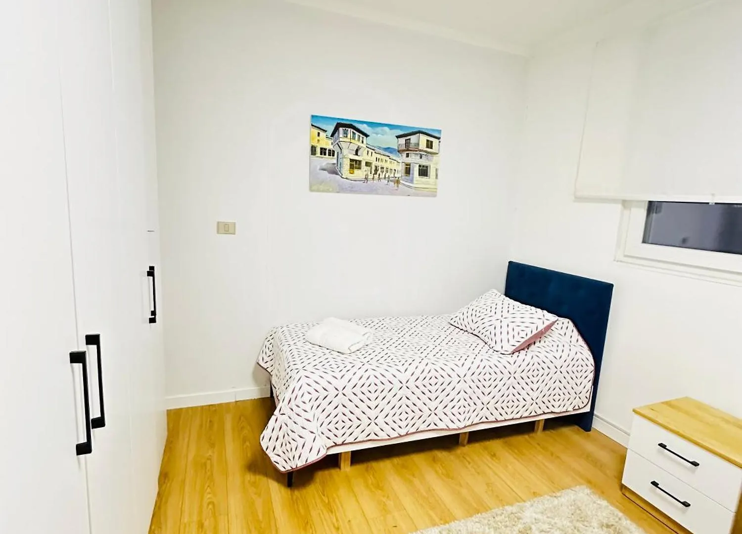 アパート Premium Apartament With Balcony ティラナ